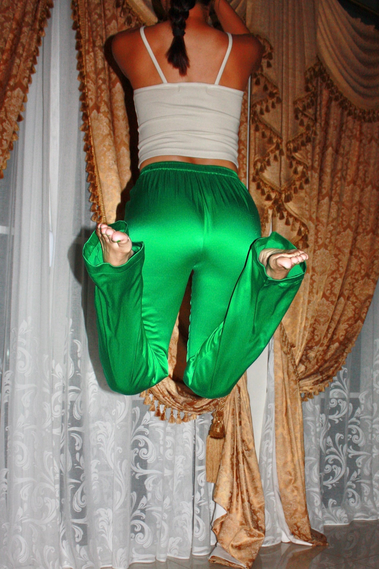 Megan Silk Pants / Peas in a Pod